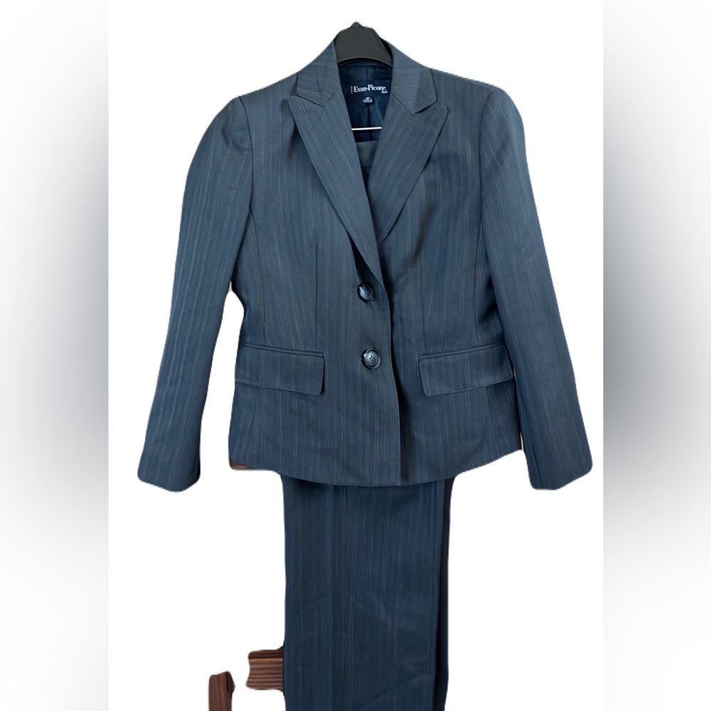 Professional womens pant business suite